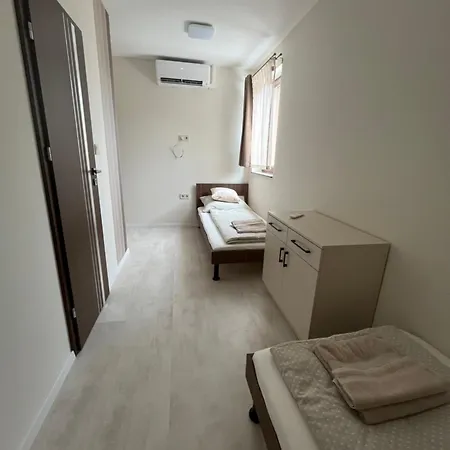 Bed & Breakfast Gesztenyes-kert Szallashely