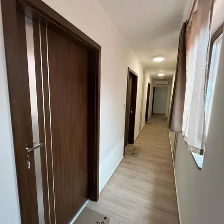Gesztenyes-kert Szallashely 3*