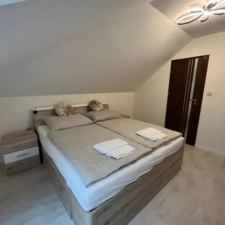 Gesztenyes-kert Panzio Bed & Breakfast