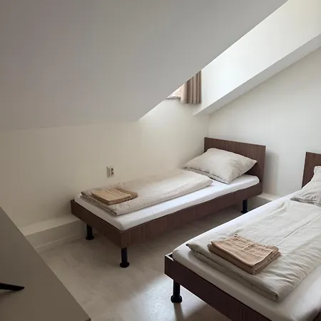 Gesztenyes-kert Szallashely 3* Pécsvárad