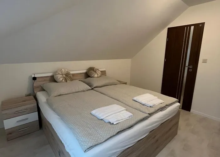 Gesztenyes-kert Panzio Bed & Breakfast