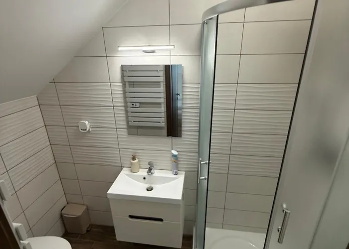 Gesztenyes-kert Panzio Bed & Breakfast 3*