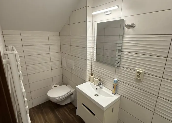 Gesztenyes-kert Panzio Bed & Breakfast 3*